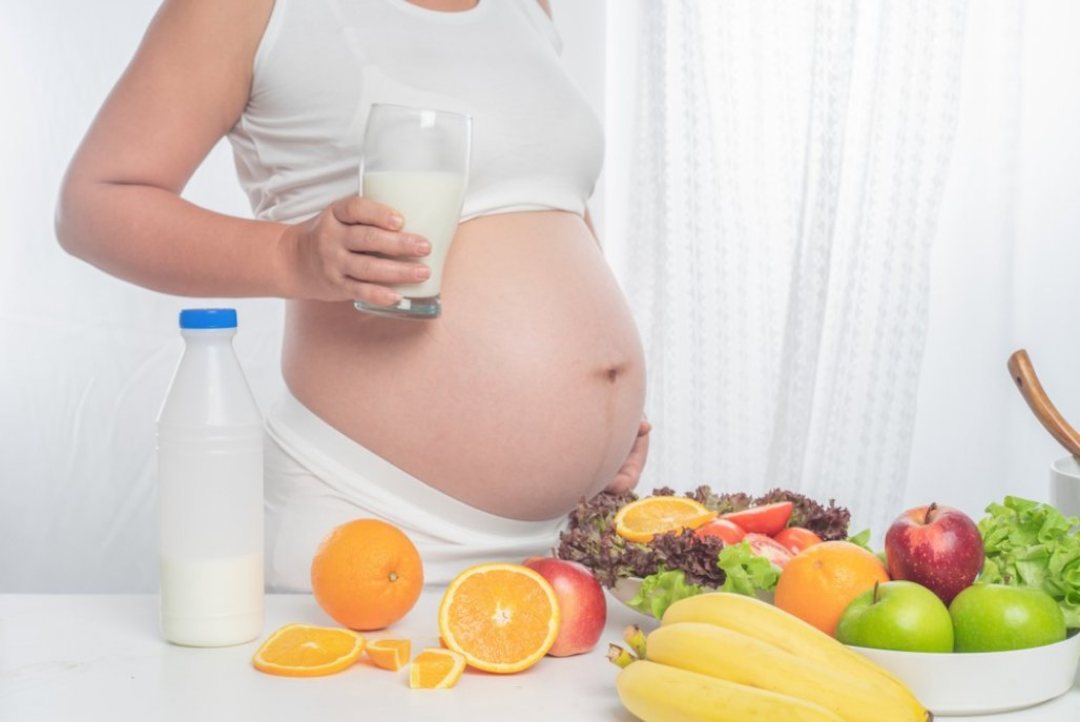 Bà bầu nên ăn gì trong suốt quá trình 9 tháng 10 ngày mang thai?