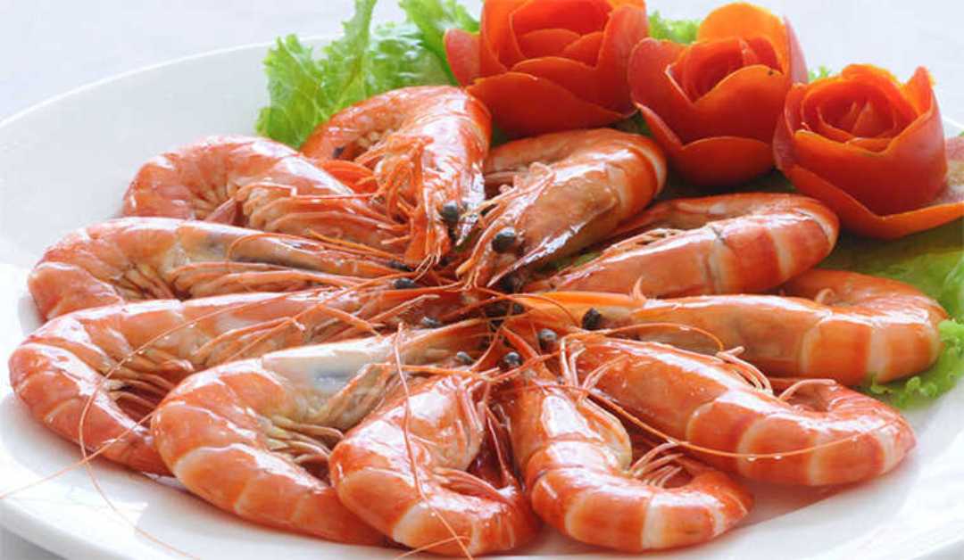 Tôm là món ăn quen thuộc với hầu hết mọi thế hệ