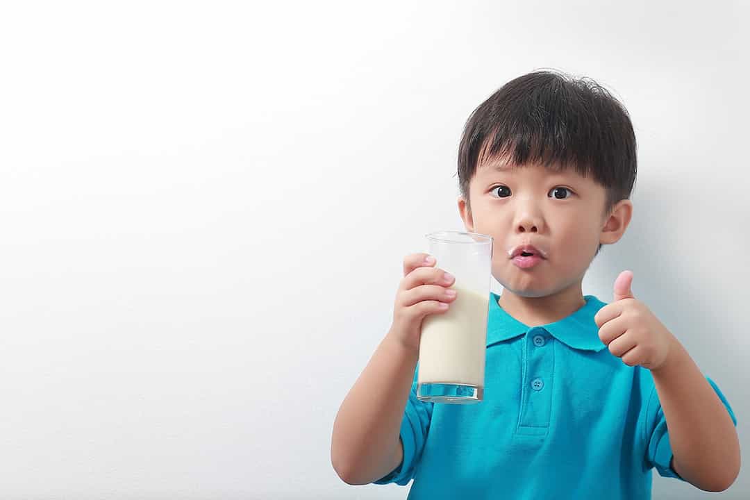 Các loại sữa tăng chiều cao cho bé